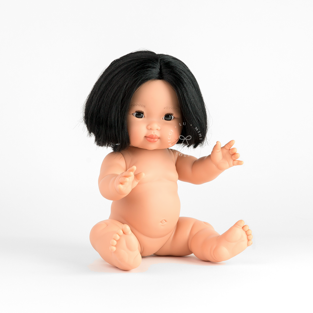 Meet Oshin, a beautiful 34cm Mini Colettos doll with a sleek black bob haircut, dark expressive eyes and sweet facial features. Anatomically correct, non-toxic and phthalate-free, Oshin is a delightful companion for imaginative play, storytelling and dressing up.