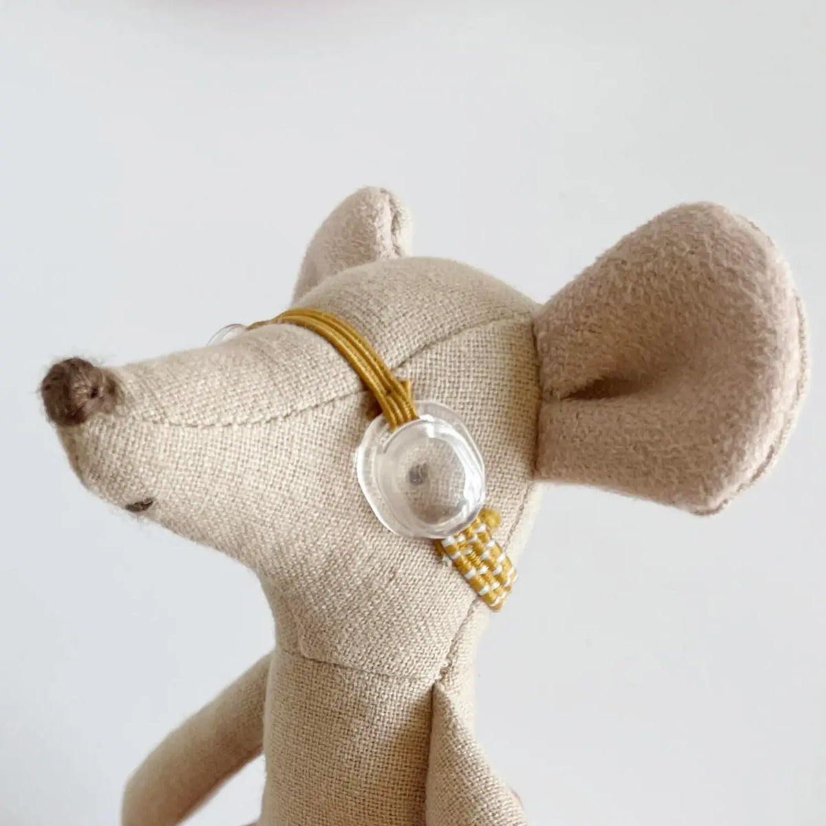 Maileg - Beach Mouse Big Brother in Cabin