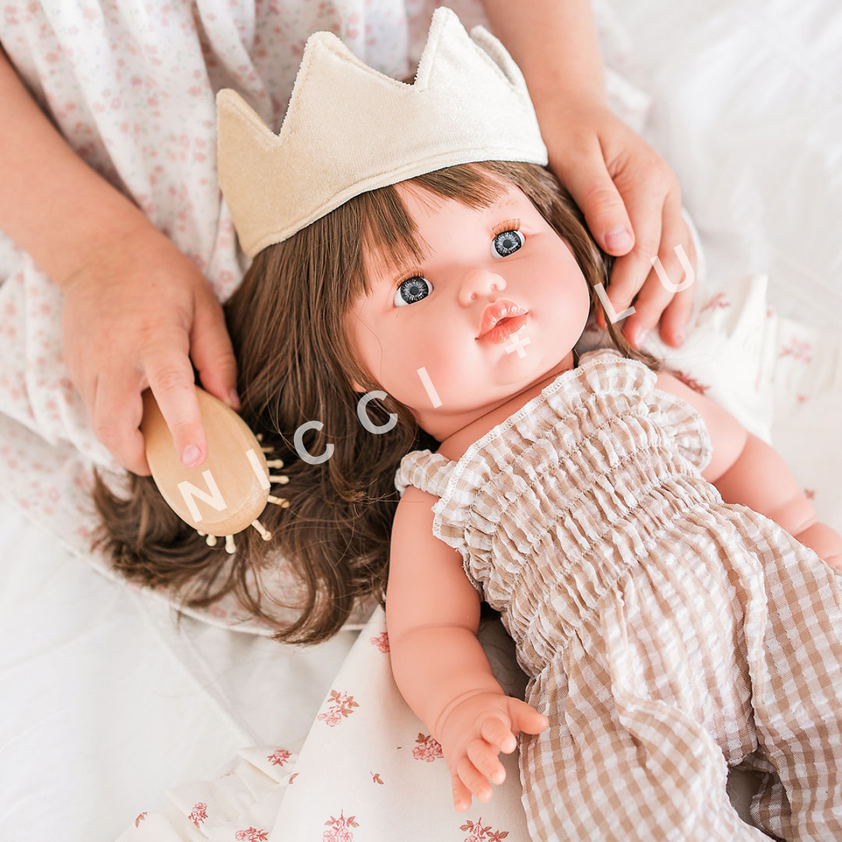 Doll Accessories - Velvet Crown - Beige
