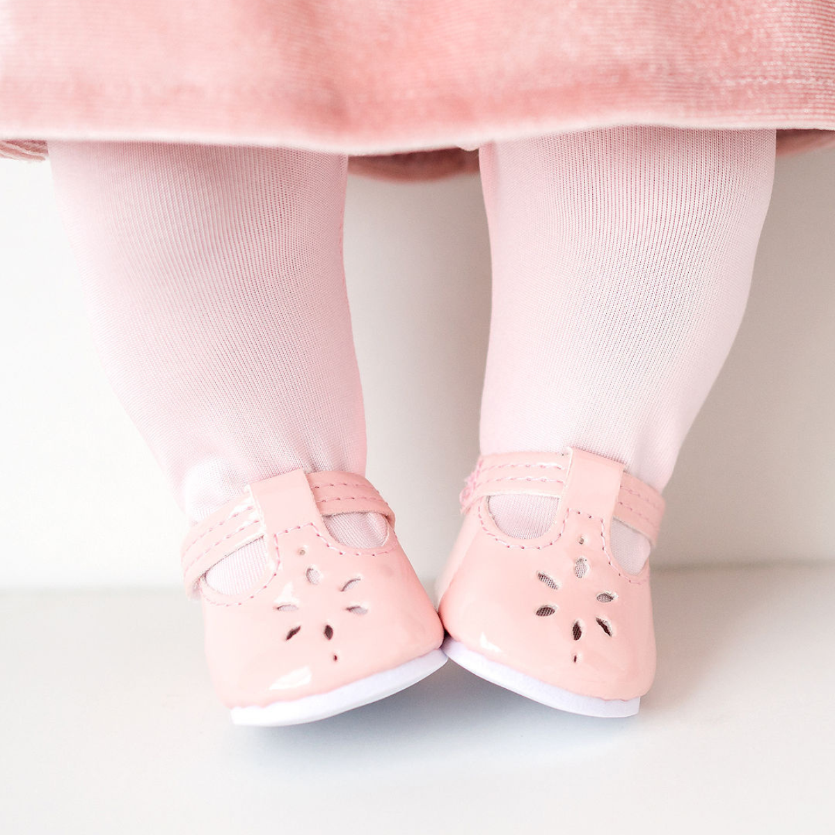 Mini Coletto Doll Shoes – Mary Jane with Flower for 34cm Dolls– Soft Pink